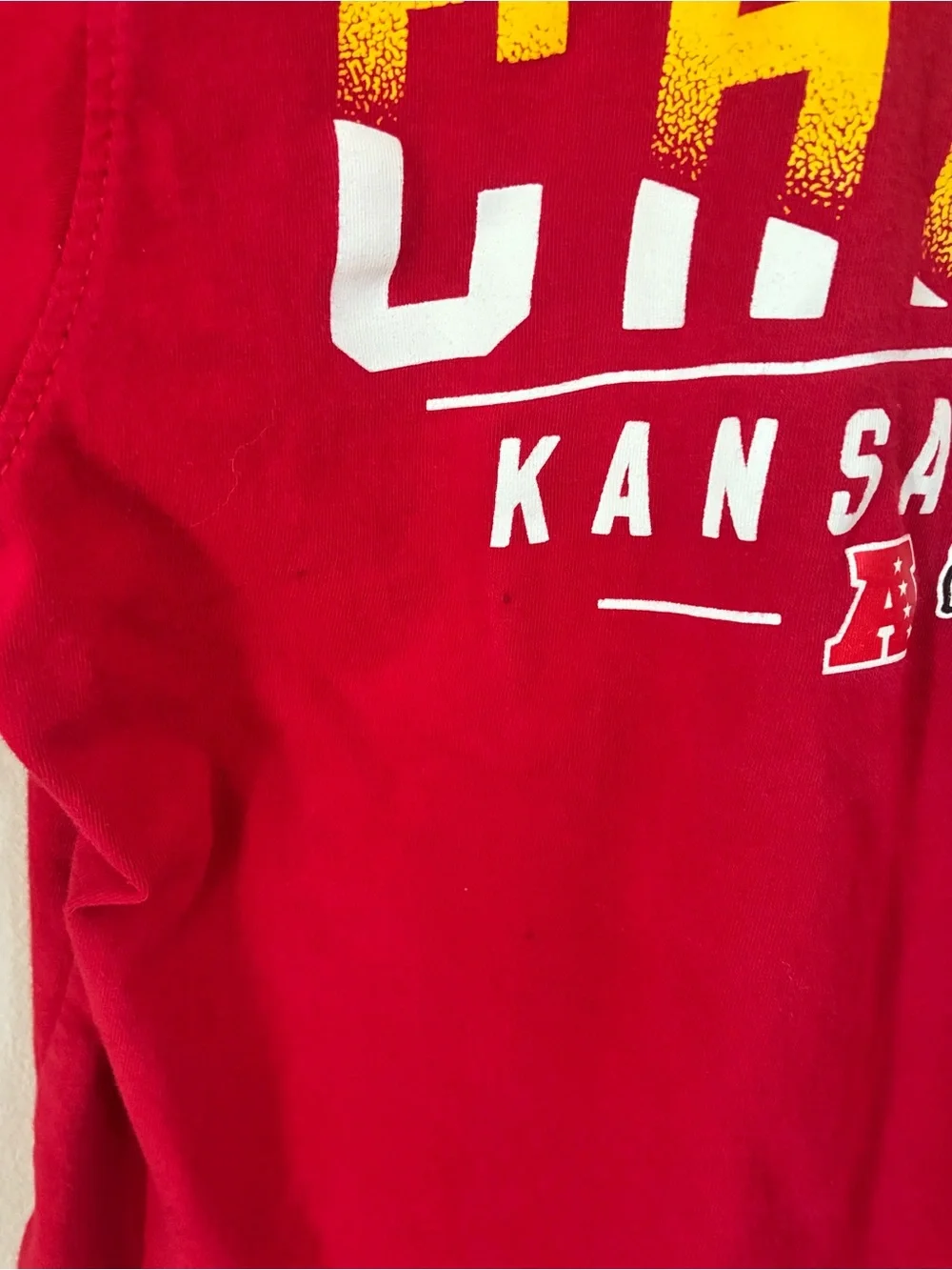 NFL Team Apparel Kansas City Chiefs Red T-Shirt – Youth L (10–12)